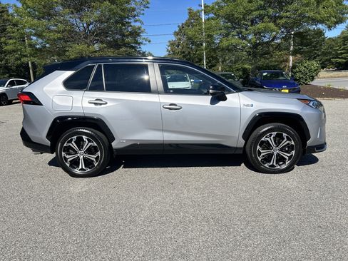 Used 2021 Toyota RAV4 XSE image 4