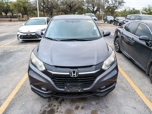 Used 2018 Honda HR-V EX image 17