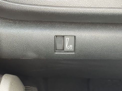 Used 2024 Chevrolet Colorado W/T image 20