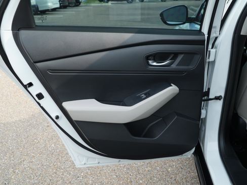 Used 2023 Honda Accord EX-L image 18