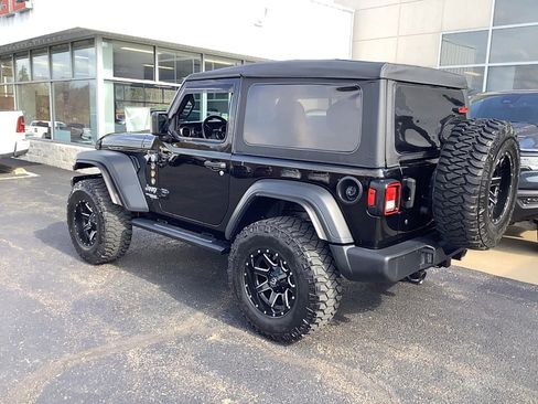 Certified 2018 Jeep Wrangler Sport AWD/4WD image 6