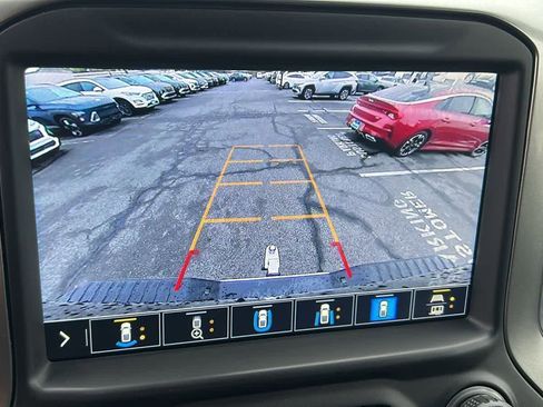 Used 2021 Chevrolet Silverado 2500 LTZ w/ LTZ Premium Package image 13