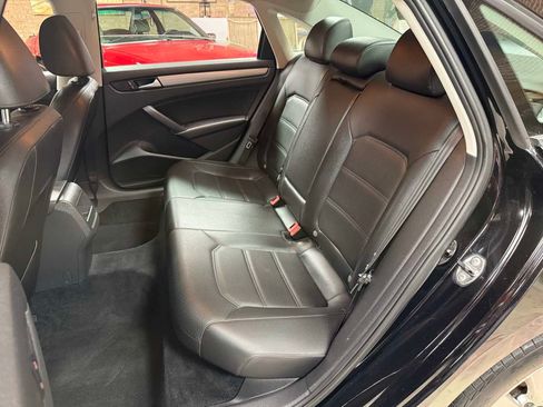 Used 2014 Volkswagen Passat 1.8T Wolfsburg Edition FWD image 25