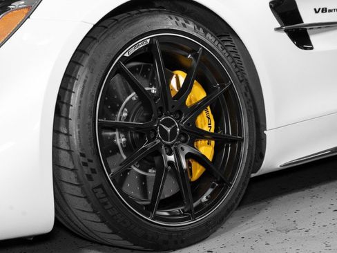 Used 2018 Mercedes-Benz AMG GT R image 9