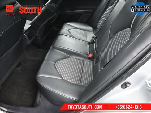 Used 2023 Toyota Camry SE image 30