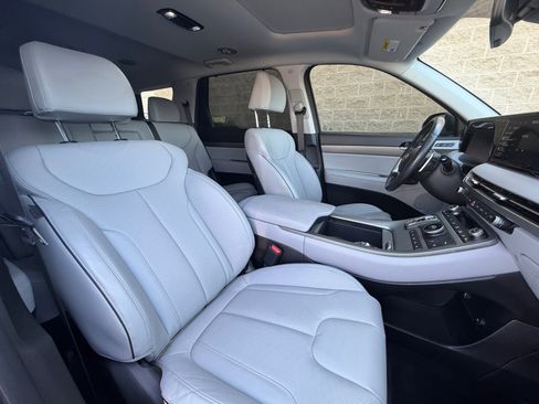 Used 2024 Hyundai Palisade SEL FWD image 19