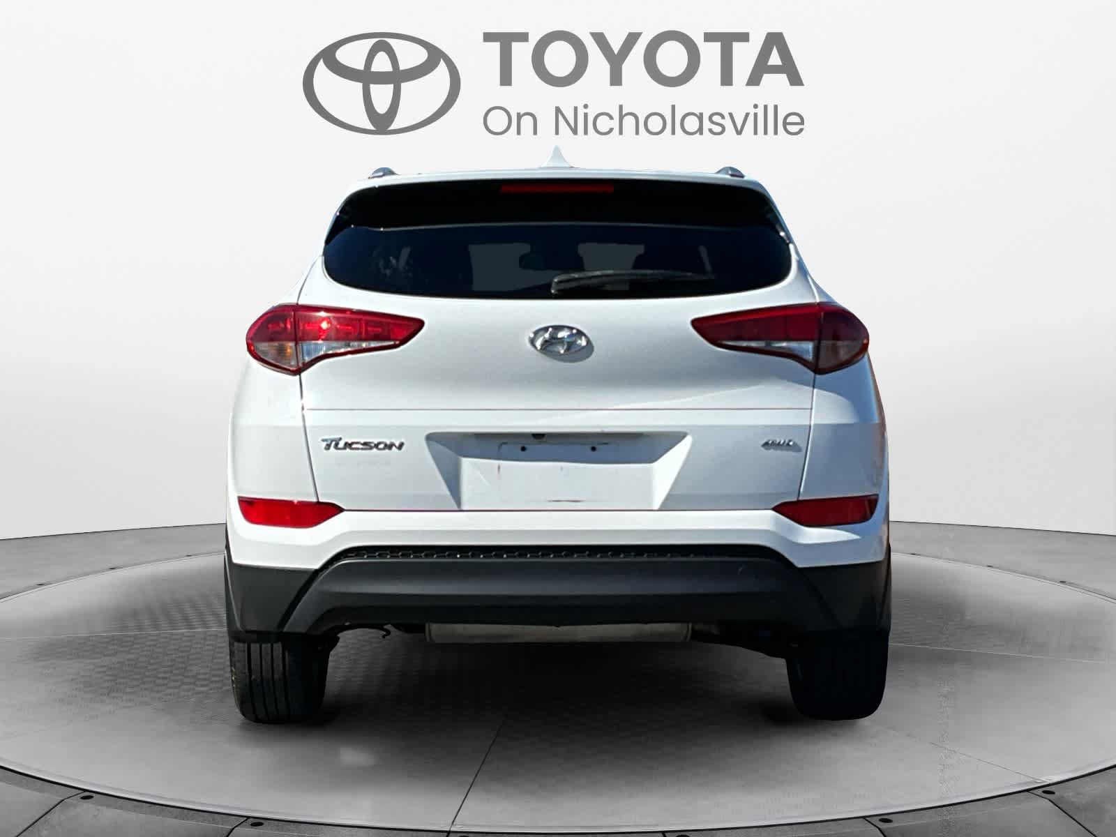 Used 2018 Hyundai Tucson SEL w/ Cargo Package AWD/4WD image 4