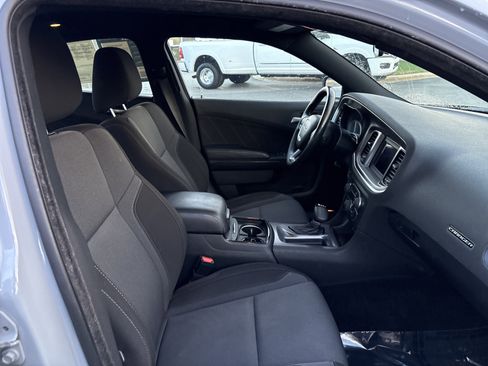 Used 2020 Dodge Charger SXT w/ Blacktop Package image 22