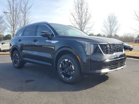 New 2026 Kia Sorento S image 3