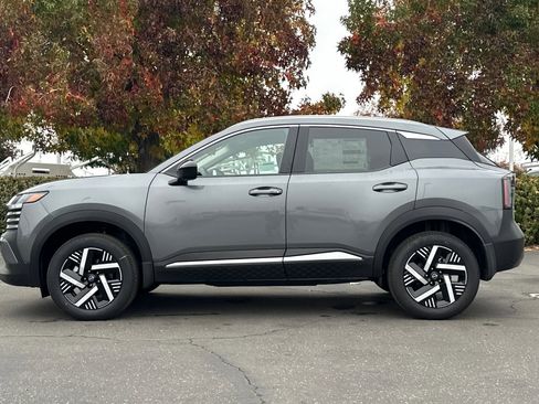 New 2026 Nissan Kicks SV image 7