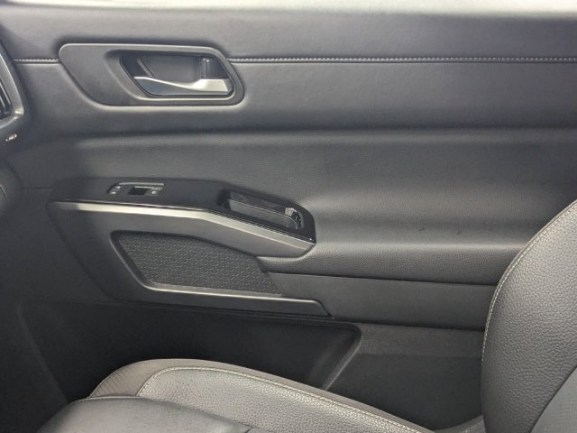 Certified 2026 Nissan Pathfinder SL FWD image 26