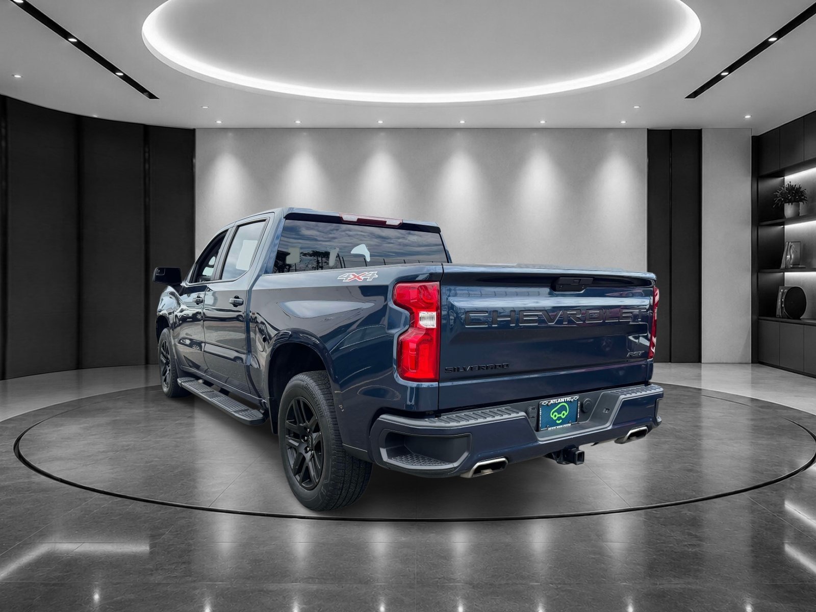 Certified 2022 Chevrolet Silverado 1500 RST w/ LPO, Blackout Package AWD/4WD image 4