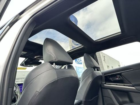 Used 2024 Subaru Solterra Touring w/ Touring Package image 18