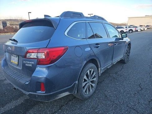 Used 2017 Subaru Outback 2.5i Limited image 7
