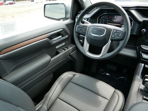 New 2026 GMC Sierra 1500 Denali w/ Denali Reserve Package AWD/4WD image 13