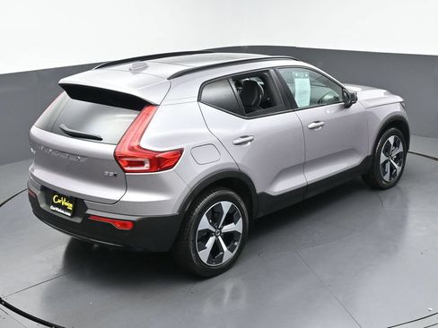 Used 2026 Volvo XC40 B5 Plus AWD/4WD image 36
