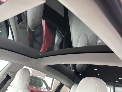 Used 2018 Tesla Model 3 Long Range image 37