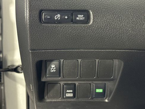 Used 2017 Nissan Rogue Sport S w/ S Appearance Package image 26