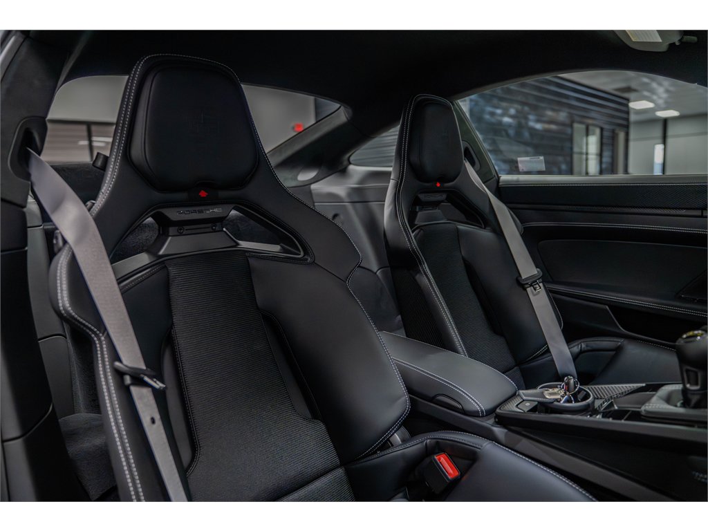 Used 2026 Porsche 911 GT3 RWD image 25