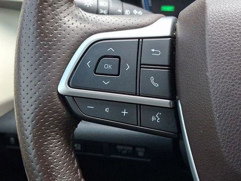 Certified 2022 Toyota Sienna Platinum AWD/4WD image 22