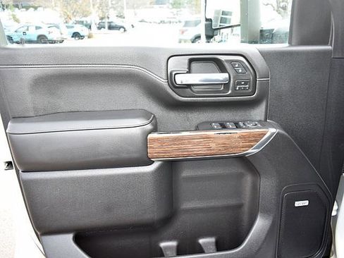 Used 2021 Chevrolet Silverado 2500 High Country w/ Z71 Off-Road Package image 16