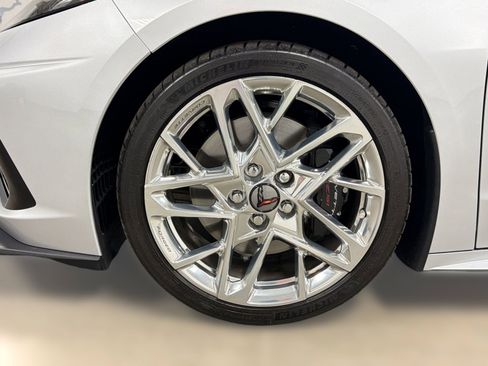 Used 2026 Chevrolet Corvette Stingray Premium Cpe w/ Z51 Performance Package image 11