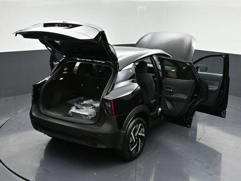 New 2026 Nissan Kicks SV image 31