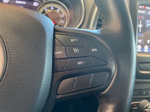 Used 2020 Jeep Cherokee Trailhawk w/ Comfort & Convenience Group image 21