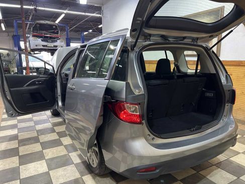 Used 2014 MAZDA MAZDA5 Sport image 12