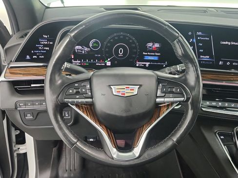 Certified 2022 Cadillac Escalade Premium Luxury AWD/4WD image 19