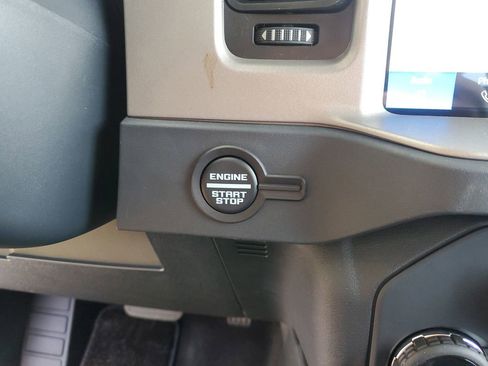 New 2025 Ford Bronco Outer Banks w/ Sasquatch Package image 25