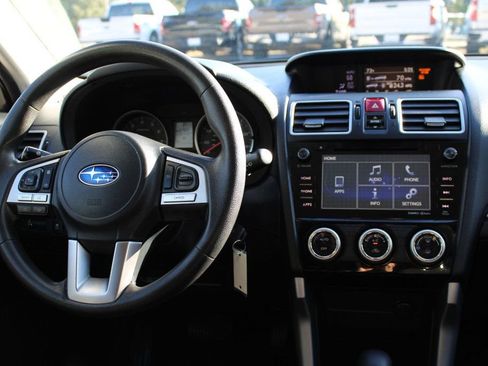 Used 2017 Subaru Forester 2.5i Premium w/ All-Weather Package image 13