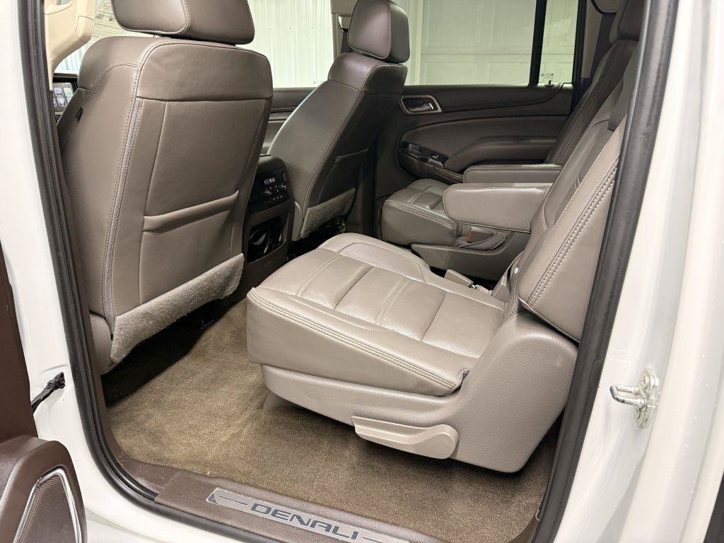Used 2019 GMC Yukon XL Denali w/ Denali Ultimate Package AWD/4WD image 27
