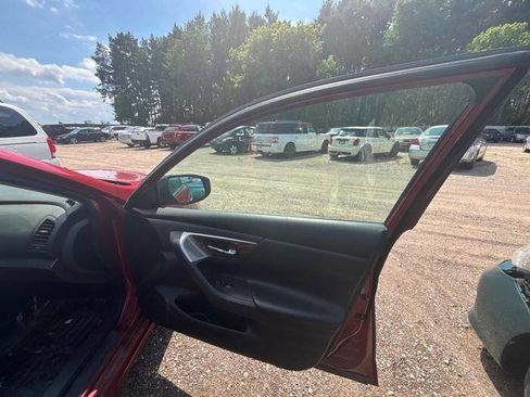 Used 2015 Nissan Altima 2.5 SL w/ Moonroof Package FWD image 29