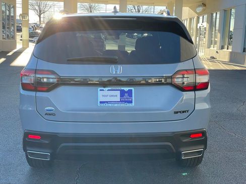 Certified 2025 Honda Pilot Sport image 5