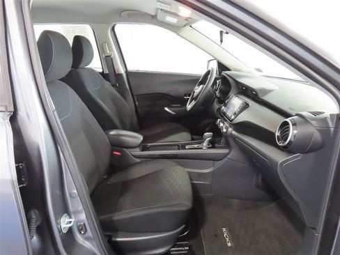 Used 2024 Nissan Kicks SV FWD image 35