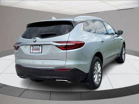 Used 2021 Buick Enclave Premium w/ Sun and Sites Package FWD image 3