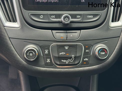 Used 2023 Chevrolet Malibu LS FWD image 23