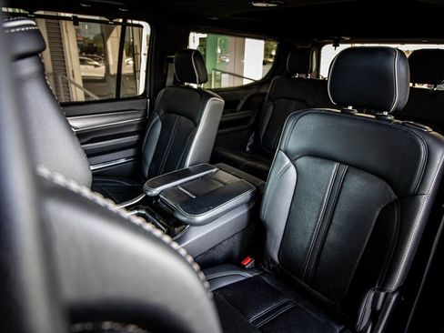 Used 2022 Jeep Grand Wagoneer Series II image 44