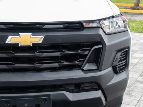 Used 2025 Chevrolet Colorado W/T RWD image 13