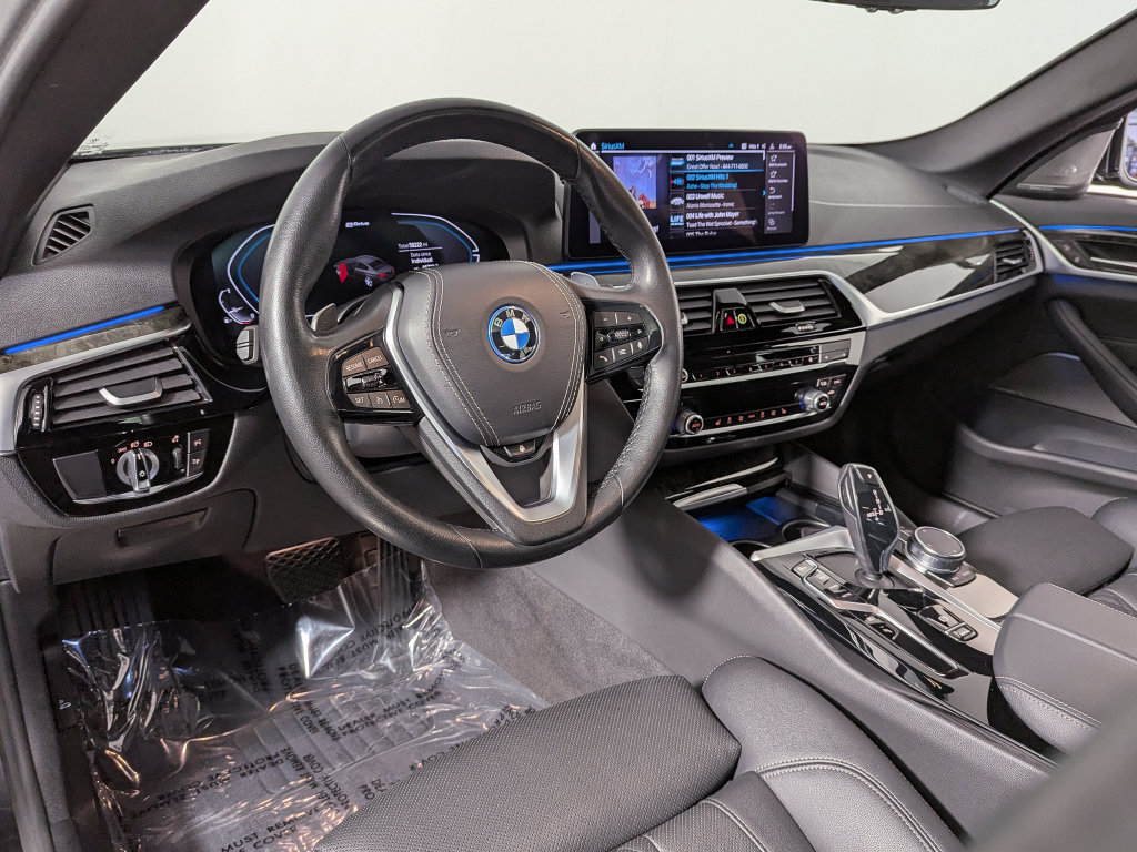 Certified 2023 BMW 530e xDrive w/ Premium Package AWD/4WD image 20