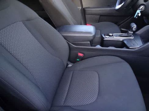 Used 2025 Kia Sportage LX FWD image 12