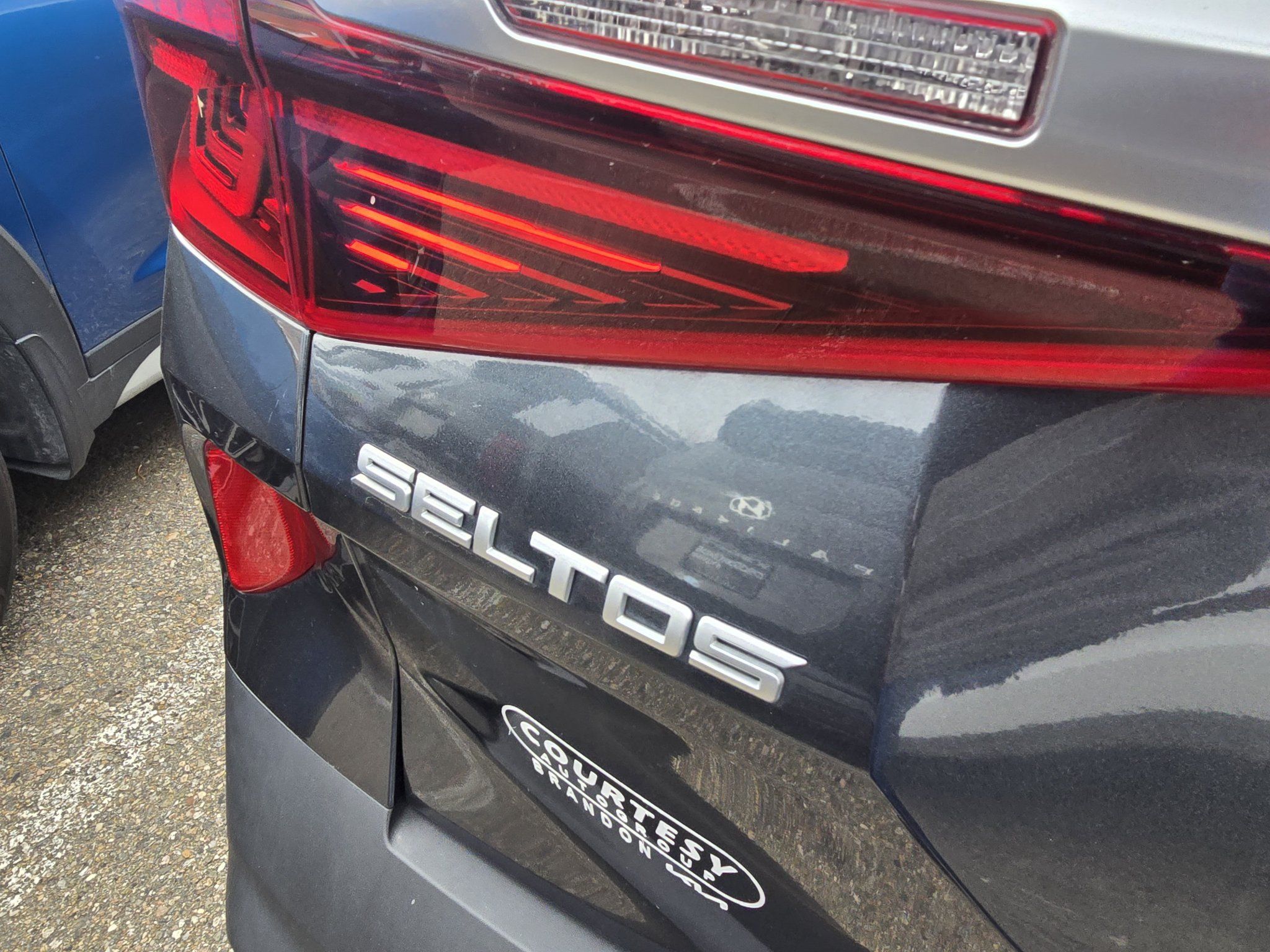 Used 2023 Kia Seltos S FWD image 10