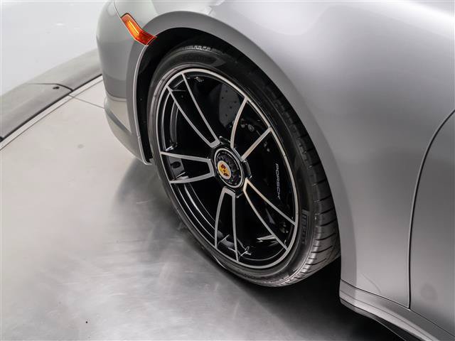 Used 2022 Porsche 911 Turbo AWD/4WD image 16