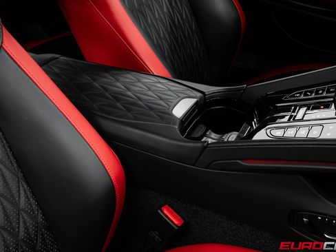 Used 2024 Aston Martin DB12 Coupe image 30