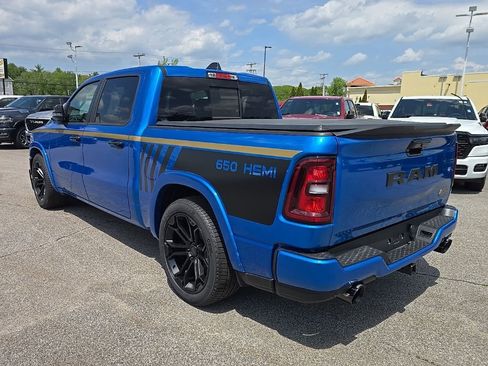 New 2026 RAM 1500 4x4 Crew Cab image 3