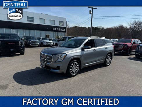 Used 2023 GMC Terrain Denali w/ Denali Premium Package AWD/4WD image 1