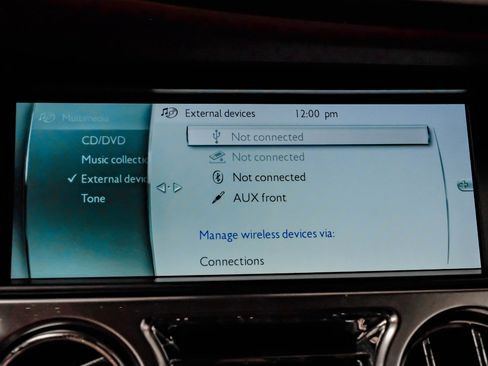 Used 2014 Rolls-Royce Wraith image 25