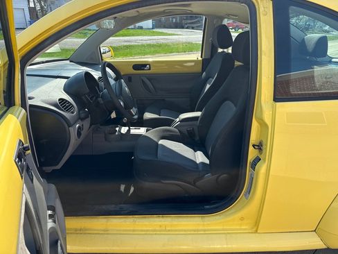 Used 2005 Volkswagen Beetle GLS image 9