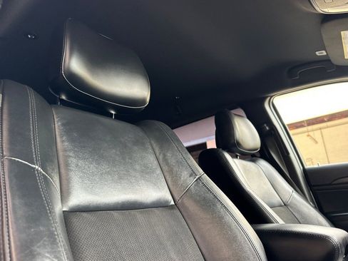 Used 2022 Jeep Grand Cherokee Laredo X image 21